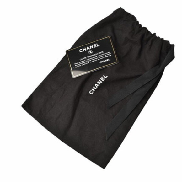 CHANEL Black Lambskin Leather Wallet - Picture 10 of 14